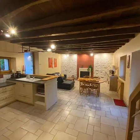 La Maison Paisible بيت للعطل